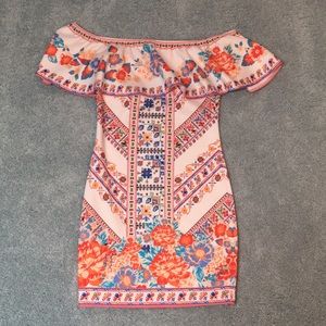 Off-the-shoulder bodycon